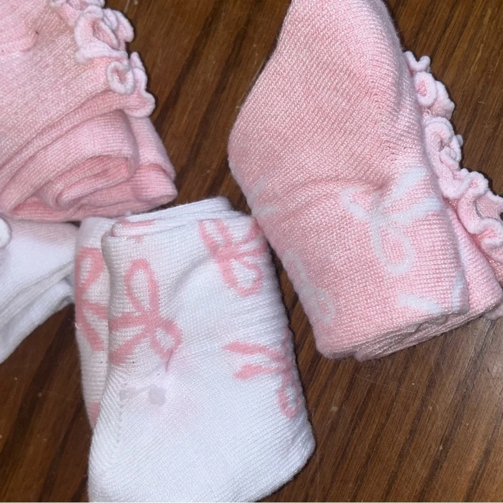 🎀 Thyme & Table 12 fl oz Pink Bows Charm Drinking Glass & Socks Set